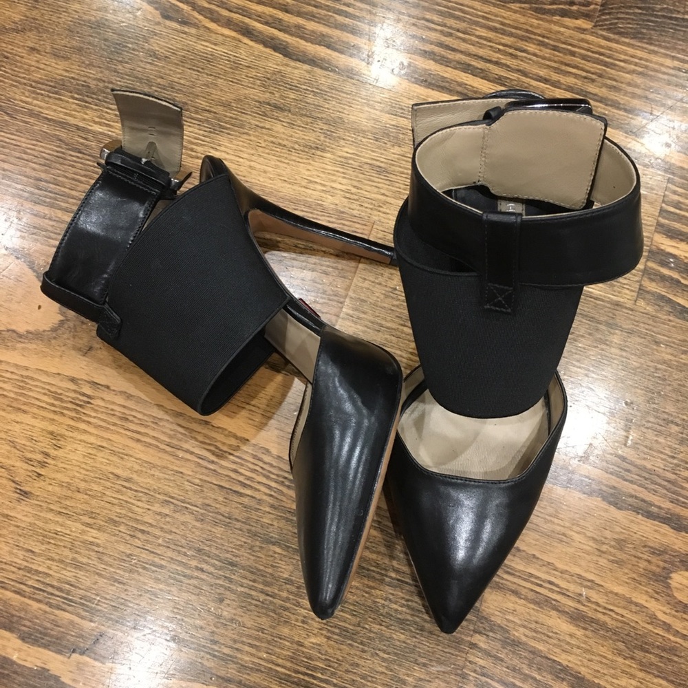 EUC Gorgeous Black heels! Size 7